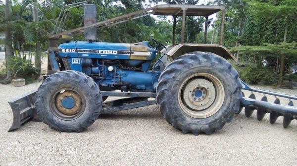 Ford 6610  มีอินวอยซ์ ขายพร้อมอุปกรณ์จาน 7 คะ