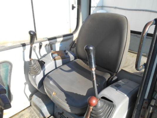 ขายด่วน  KOMATSU PC40-7  เก่าญี่ปุ่น  มาใหม่  สภาพสวยมากๆๆๆๆๆสนใจโทร 089-7462641  สุวรรณีจ้า