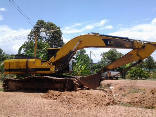 รถแม๊คโคร ยี่ห้อ CAT E200B