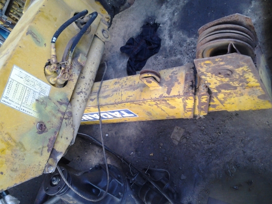 เครน 2 ตันยี่ห้อ TADANO