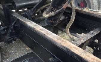 ISUZU NPR 120 HP 4HF1 หกล้อดั๊มพ์ กระบะดั๊มพ์เหล็ก 4 ตันคอกเกษตรสภาพใหม่สวยจัดพร้อมบรรทุกหนักได้เลย เครื่องยนต์ 120 แรงวางใหม่ลงเล่มครบพร้อม ภายในเก๋งคอนโซลสวยครบ เกียร์สั้น พวงมาลัยธรรมดา ช่วงล่างใหญ่คัชซีสวย ยาง 8.25 ขอบ 16 สภาพดีประมาณ 70\% พร้อมใช้งาน ISUZU NPR 120 HP 4HF1 หกล้อดั๊มพ์ กระบะดั๊มพ์เหล็ก 4 ตันคอกเกษตรสภาพใหม่สวยจัดพร้อมบรรทุกหนักได้เลย เครื่องยนต์ 120 แรงวางใหม่ลงเล่มครบพร้อม ภายในเก๋งคอนโซลสวยครบ เกียร์สั้น พวงมาลัยธรรมดา ช่วงล่างใหญ่คัชซีสวย ยาง 8.25 ขอบ 16 สภาพดีประมาณ 70\% พร้อมใช้งาน