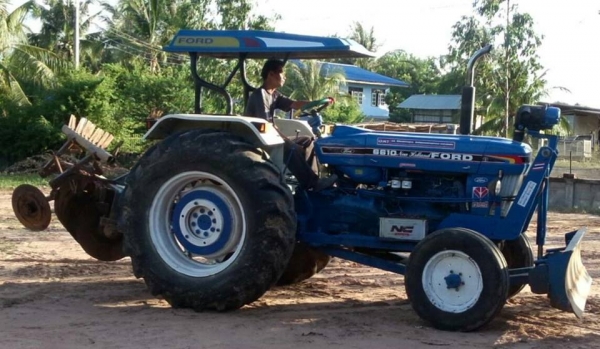 ขายรถไถฟอร์ดรุ่น 6600 T3 ขายรถไถฟอร์ดรุ่น 6600 T3