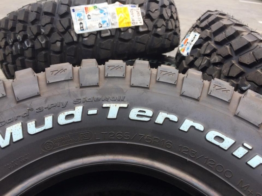 BF Goodrich Mud-Terrain KM2 265 75 r16 ยางใหม่ปี13