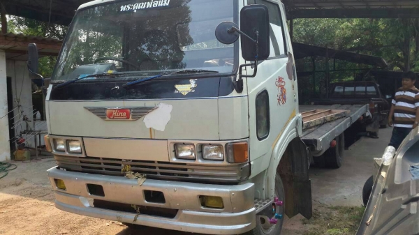 รถเทรนเลอร์รถเกี้ยวข้าวคูโบต้า รถสวยสภาพดี ไม่มีทะเบียน รถเทรนเลอร์รถเกี้ยวข้าวคูโบต้า รถสวยสภาพดี ไม่มีทะเบียน