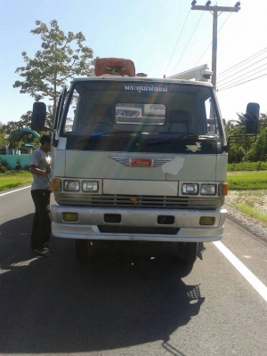 รถเทรนเลอร์รถเกี้ยวข้าวคูโบต้า รถสวยสภาพดี ไม่มีทะเบียน