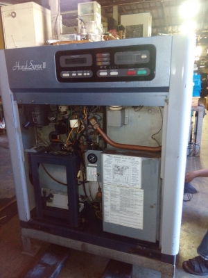 ขายปั๊มลมโรตารี่สกรู  KOBELCO HM 15A ( 20 HP )