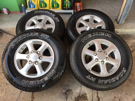 vแม็กเดิม Isuzu ขอบ16 6รู139 พร้อมยาง 245/70/16