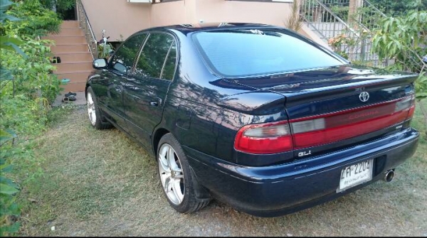 Toyota corona ปี 1995