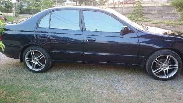 Toyota corona ปี 1995