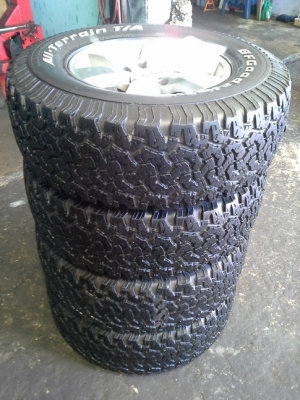 ล้อ Vigo + BF All 265/70/16 ปลายปี09 สวยๆ 1ขุด