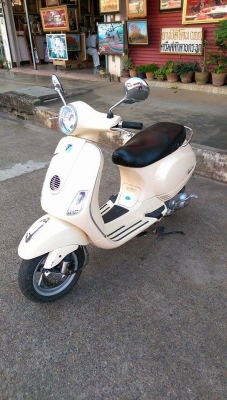 ขายคับ VESPA LX150 ปี2010 รถจดทะเบียนปี2555 ทะเบียนพร้อมโอน สีสวย เดิมๆ รถใช้งานมาไม่ถึงสองพันโลคับ ราคา 59000 บาท ดูรถได้ที่ สนใจติดต่อ 081-0578282 คับ ส่งได้ทั่วไทยคับ สนใจติดต่อ 081-0578282 FACEBOOK ชาญณรงค์ ป๊อป ชัยอมฤต ไอดีไลน์ POPBIGBIKESAKON คับ