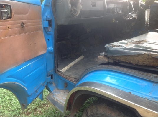 ขาย KS31 เครื่อง 4HF1. 135แรง ยาว 5เมตร. ขาย 155000 บาท ขาย KS31 เครื่อง 4HF1. 135แรง ยาว 5เมตร. ขาย 155000 บาท