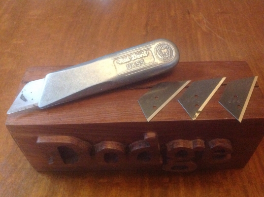 ขายมีด Vintage Red Devil UK55 ด้ามอลูมิเนียม พร้อมใบสำรอง 3 ใบ