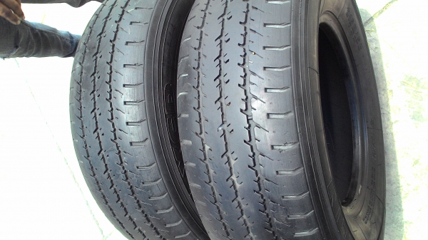 215R15C MICHELIN XCD มีสองเส้น tel.081-427-3941 215R15C MICHELIN XCD มีสองเส้น tel.081-427-3941