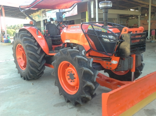 ขาย แทรกเตอร์ KUBOTA M9540 ถูกๆ สวยๆ ยางหน้า-หลัง ใหม่ ๆ ผาน CMT สภาพนางฟ้า คับ