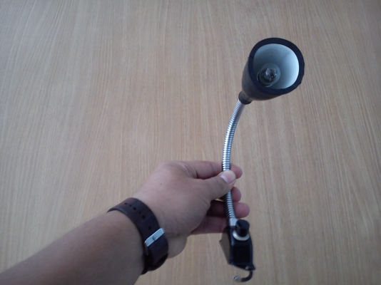 โคมไฟก้านปรับงอได้จากญี่ปุ่น มีสวิตช์ เปิด ปิด