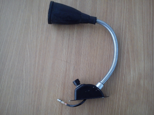 โคมไฟก้านปรับงอได้จากญี่ปุ่น มีสวิตช์ เปิด ปิด