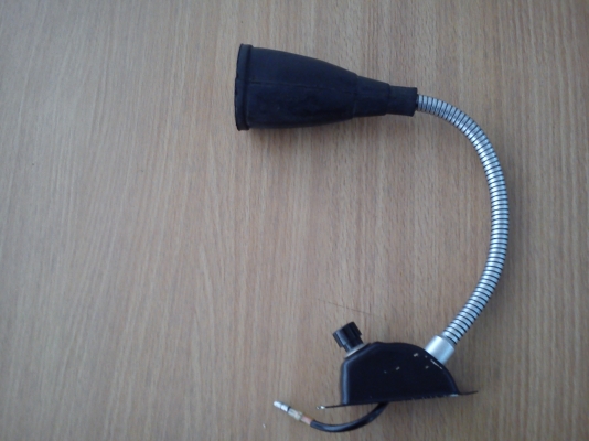 โคมไฟก้านปรับงอได้จากญี่ปุ่น มีสวิตช์ เปิด ปิด