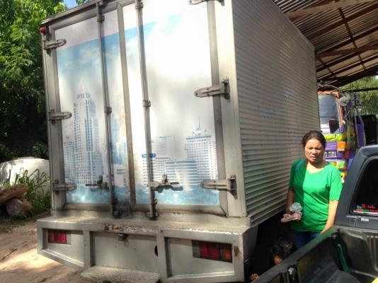 ขายครับ6ลัอสั้น ตู้3บาน ปี37 เครื่องเดิม88แรง คำอธิบายสั้นๆๆ สวยเดิม. หัวบางทั้งหัว เครื่องดี. คัสชีสวยตลอดเส้น แอร์มี. ราคา280000 สนใจ0930693225 อำเภอสุวรรณภูมิ. จังหวัดร้อยเอ็ด ขายครับ6ลัอสั้น ตู้3บาน ปี37 เครื่องเดิม88แรง คำอธิบายสั้นๆๆ สวยเดิม. หัวบางทั้งหัว เครื่องดี. คัสชีสวยตลอดเส้น แอร์มี. ราคา280000 สนใจ0930693225 อำเภอสุวรรณภูมิ. จังหวัดร้อยเอ็ด