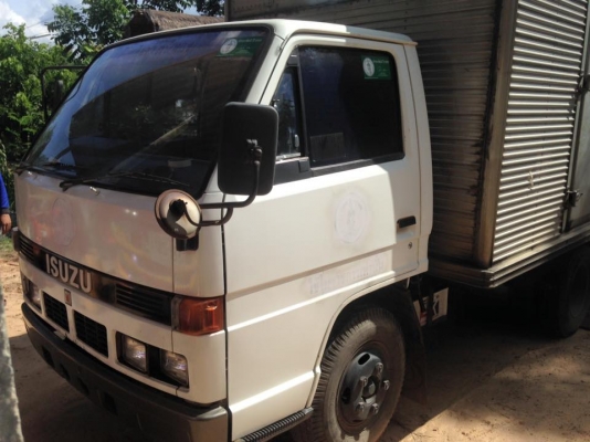 ขายครับ6ลัอสั้น ตู้3บาน ปี37 เครื่องเดิม88แรง คำอธิบายสั้นๆๆ สวยเดิม. หัวบางทั้งหัว เครื่องดี. คัสชีสวยตลอดเส้น แอร์มี. ราคา280000 สนใจ0930693225 อำเภอสุวรรณภูมิ. จังหวัดร้อยเอ็ด