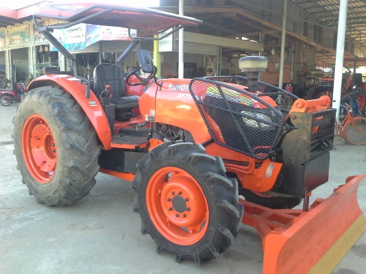ขาย แทรกเตอร์ KUBOTA M7040 ถูกๆ สวยๆ