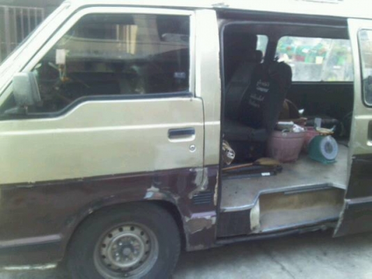 รถตู้HIACE ตาหวาน