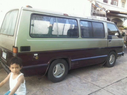 รถตู้HIACE ตาหวาน