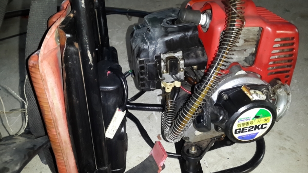 เครื่องตัดแต่งต้นไม้ สตาร์ท 2 ระบบ พแบบสะพายหลัง ร้อมใช้งาน