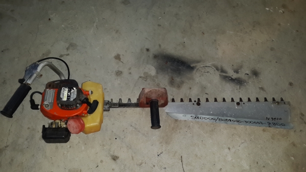 เครื่องตัดแต่งกิ่งไม้ พร้อมใช้งาน