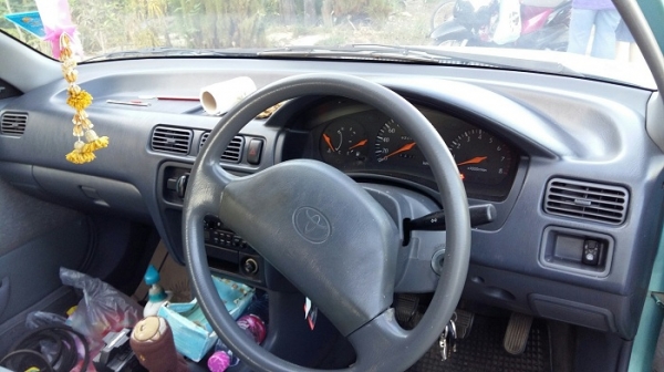 โตโยต้า โซลูน่า สวยๆ สักคัน ทะเบียนโอนกันเลยครับ