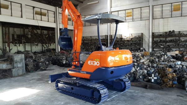 ขาย รถขุด HITACHI รุ่น EX30 มือสองญี่ปุ่น สภาพสวยมาก แทร็กเหล็ก สลักแน่น ทดลอง ได้เลย แรงดี พร้อมใช้งาน มืิอถือ/LINE ID :0818753444 ขาย รถขุด HITACHI รุ่น EX30 มือสองญี่ปุ่น สภาพสวยมาก แทร็กเหล็ก สลักแน่น ทดลอง ได้เลย แรงดี พร้อมใช้งาน มืิอถือ/LINE ID :0818753444