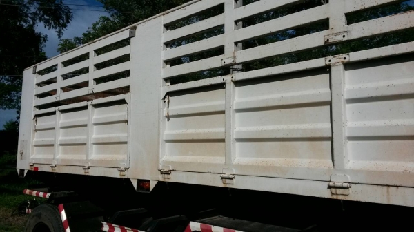 ขายด่วนหางพ่วงดั้มของใหม่3เพลาแท้ยาว6.5เมตรปี56สภาพ100\%