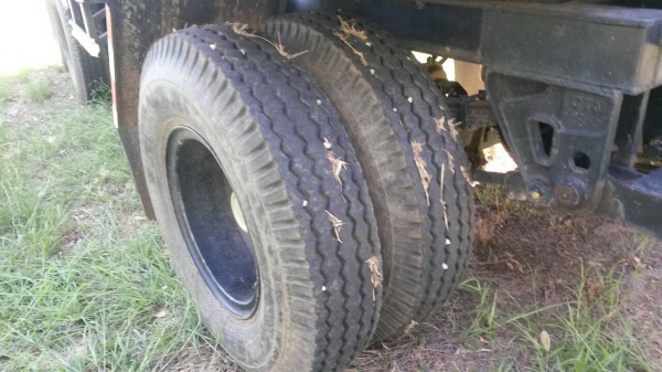 ขายด่วนหางพ่วงดั้มของใหม่3เพลาแท้ยาว6.5เมตรปี56สภาพ100\%