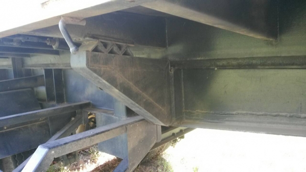 ขายด่วนหางพ่วงดั้มของใหม่3เพลาแท้ยาว6.5เมตรปี56สภาพ100\%