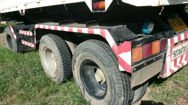 ขายด่วนหางพ่วงดั้มของใหม่3เพลาแท้ยาว6.5เมตรปี56สภาพ100\%