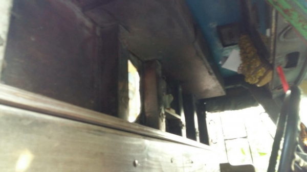 ขาย10ล้อหน้ายาว เพลาเดียว พื้นเรียบ 6BD1 ปั้มลม เพาเวอร์