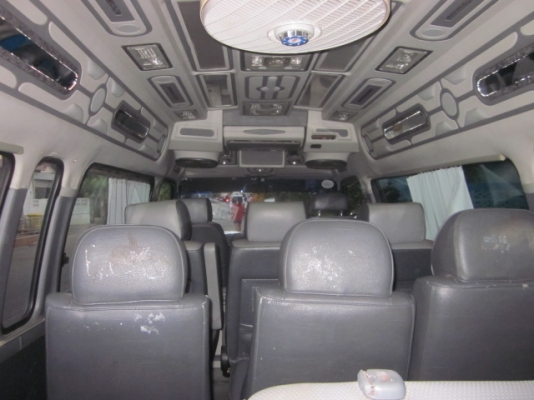 รถตู้ รถตู้