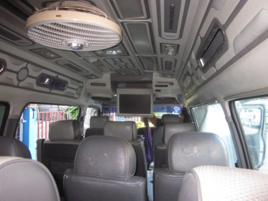 รถตู้ รถตู้