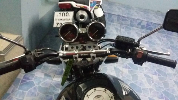 ขาย CB400 ปี97 ทะเบียนพร้อมโอน 75,000