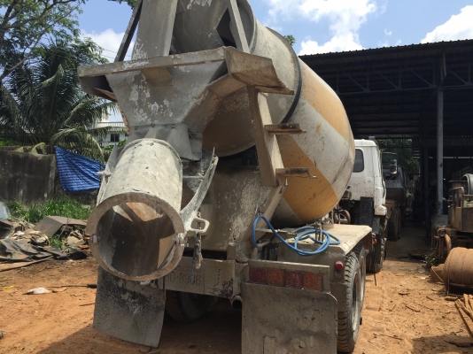 10ล้อโม่ปูน230แรง Nissan UD CWM430M. รถสภาพดีพร้อมใช้