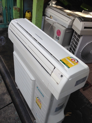 **** ขายแอร์ DAIKIN 18000 BTU สภาพสวย **** **** ขายแอร์ DAIKIN 18000 BTU สภาพสวย ****