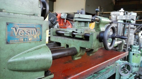 Sale>> กลึงตั้งโต้ะ VESUV made in danmark Vintage stye หายาก น่าเก็บสะสม 089-2499-123 นครปฐมครับ!!