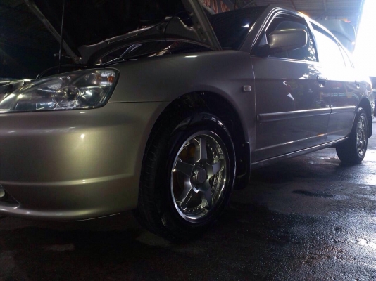 ขายด่วนHonda  civic ปี03รถบ้านมือเดียวไม่มีชนรถเดิมๆราคาแบ่งกันขับ