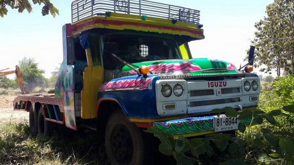 ขาย10ล้อเทรลเลอร์1เพลา 168แรง หัวยาวลาก120 เครื่องHE700 พ.เพาเวอร์ แชชซีดี เครื่องดั เอกสารเล่มทะเบียนพร้อมโอน