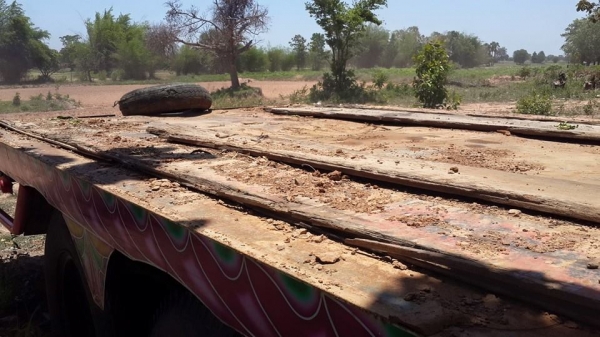 ขาย10ล้อเทรลเลอร์1เพลา 168แรง หัวยาวลาก120 เครื่องHE700 พ.เพาเวอร์ แชชซีดี เครื่องดั เอกสารเล่มทะเบียนพร้อมโอน ขาย10ล้อเทรลเลอร์1เพลา 168แรง หัวยาวลาก120 เครื่องHE700 พ.เพาเวอร์ แชชซีดี เครื่องดั เอกสารเล่มทะเบียนพร้อมโอน