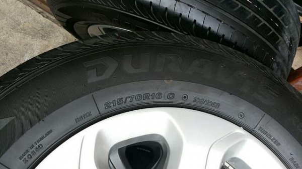 ล้อถอดป้ายแดง เชฟโลเลต ยางบริสโตน ดูราวิส 215 70 16 ล้อถอดป้ายแดง เชฟโลเลต ยางบริสโตน ดูราวิส 215 70 16