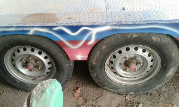 **530,000 บ.ต่อรอง/// รถเกี่ยวนวดข้าว KUBOTA พร้อมเทนเลอร์ **ขาย รถเกี่ยวนวดข้าว KUBOTA รุ่นรองกระสอบ พร้อมเทนเลอร์ขนย้าย สภาพสวยๆ KUBOTA DC70 รุ่นรองกระสอบ 70แรง ปี56 เครื่องเดิม เกียร์เดิม ใช้งานนน้อย 672.0ชั่วโมง เครื่องยนต์ดีเซล 4สูบ70แรงม้า เครื่องแน