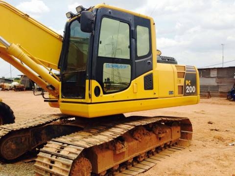 ขายรถแบคโฮ KOMATSU pc 200-8 ชั่วโมงทำงาน 9,xxx ชม.รถสวยพร้อมใช้เอกสารพรัอมราคา1,750,000