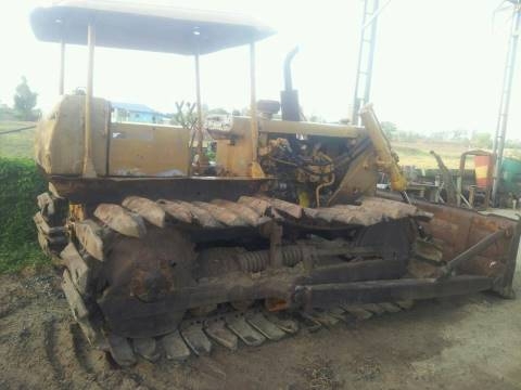 ขายรถแทรคเตอร์ CAT D4D ตีนเป็ดเครื่องฝาบางสวยพร้อมใช้ราคาถูก 195,000