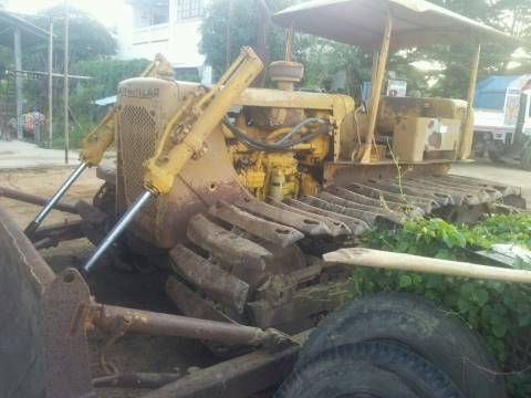 ขายรถแทรคเตอร์ CAT D4D ตีนเป็ดเครื่องฝาบางสวยพร้อมใช้ราคาถูก 195,000 ขายรถแทรคเตอร์ CAT D4D ตีนเป็ดเครื่องฝาบางสวยพร้อมใช้ราคาถูก 195,000